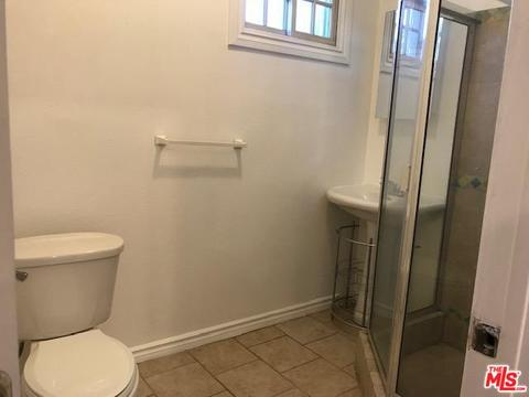 19016 Arminta St, Reseda, CA 91335 photo 18