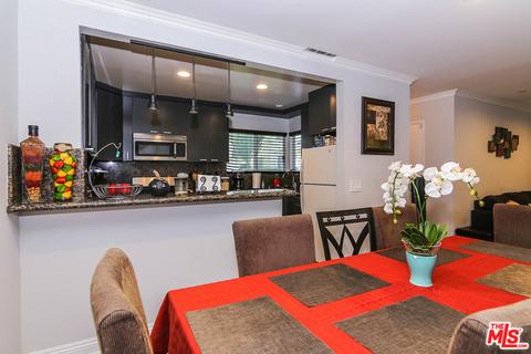 19030 Hamlin St #8, Reseda, CA 91335 photo 2