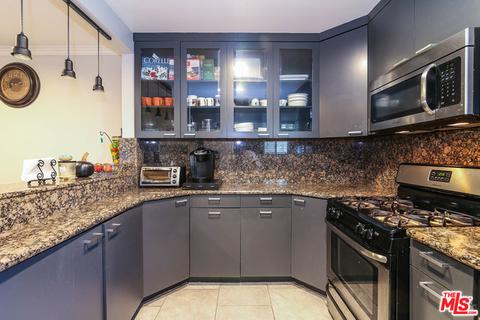 19030 Hamlin St #8, Reseda, CA 91335 photo 3