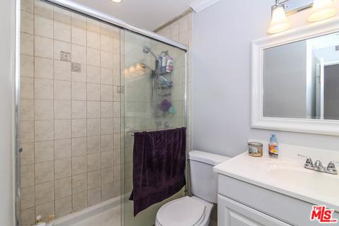 19030 Hamlin St #8, Reseda, CA 91335 photo 16