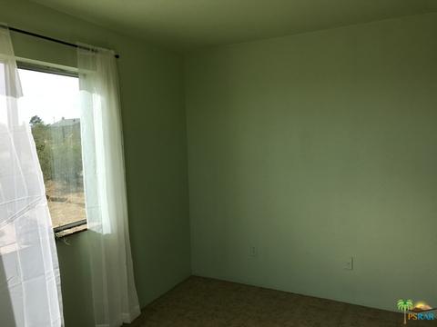 57335 Karol Rd, Landers, CA 92285 photo 5