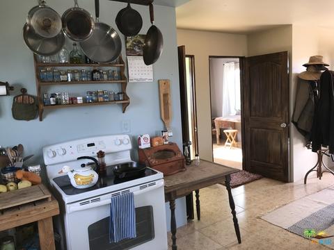 57335 Karol Rd, Landers, CA 92285 photo 12