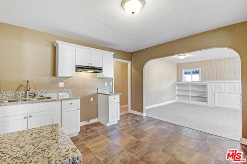 807 W 19th St, San Bernardino, CA 92405 photo 8