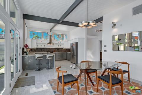 1008 E Apache Rd, Palm Springs, CA 92264 photo 8