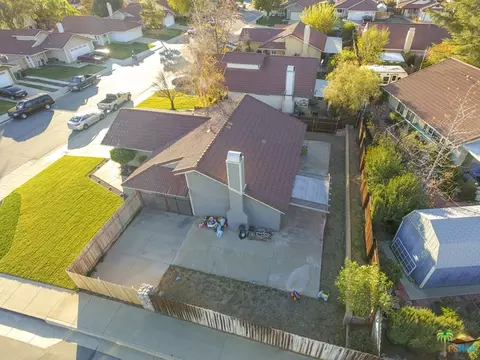 512 Alexe St, Beaumont, CA 92223 photo 4