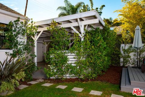 890 Commonwealth Ave, Venice, CA 90291 photo 23