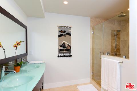 890 Commonwealth Ave, Venice, CA 90291 photo 17