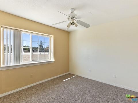 9226 Avenal Rd, Phelan, CA 92371 photo 19