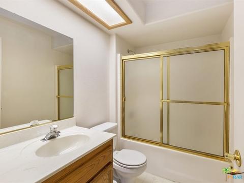 9226 Avenal Rd, Phelan, CA 92371 photo 21