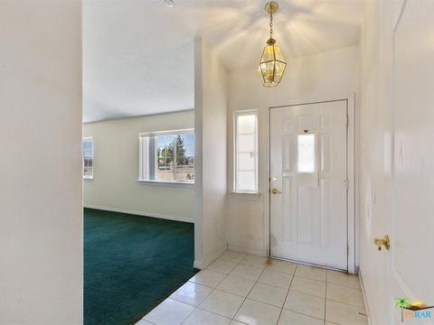 9226 Avenal Rd, Phelan, CA 92371 photo 4