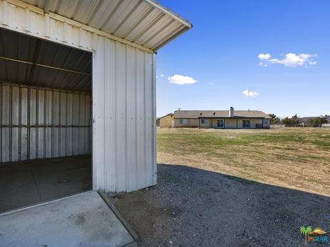 9226 Avenal Rd, Phelan, CA 92371 photo 28