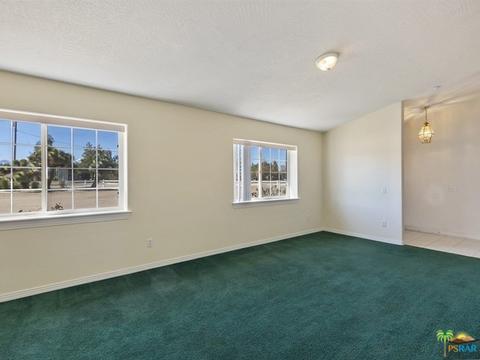 9226 Avenal Rd, Phelan, CA 92371 photo 6