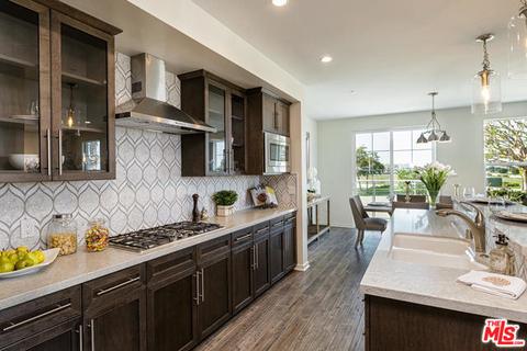 4036 Tradewinds Dr, Oxnard, CA 93035 photo 9