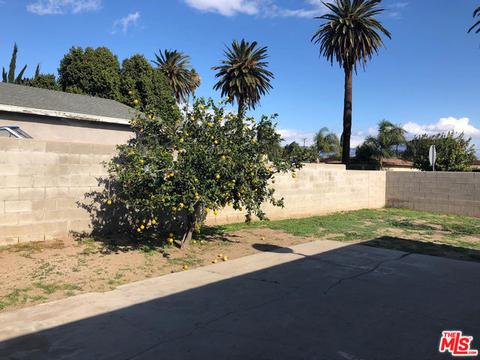 484 E King St, Rialto, CA 92376 photo 2