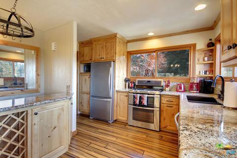 43419 Ridgecrest Dr, Big Bear Lake, CA 92315 photo 8