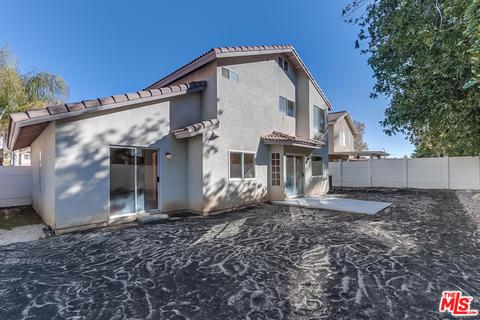 7904 Ruby Ct, Highland, CA 92346 photo 6