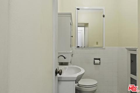 10348 Wilsey Ave, Tujunga, CA 91042 photo 11