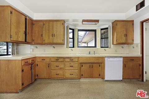 9817 Arrington Ave, Downey, CA 90240 photo 6
