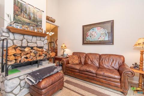 1110 Mitchell Ln, Big Bear City, CA 92314 photo 8