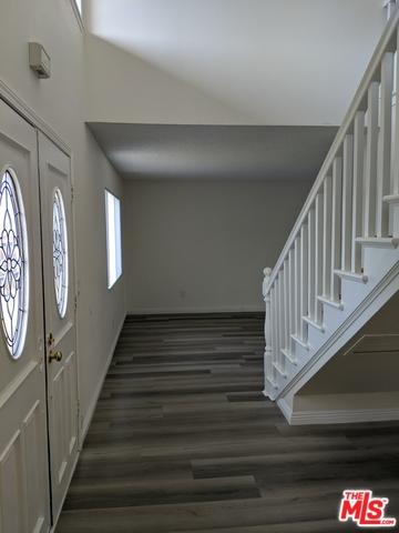1162 Borden St, Simi Valley, CA 93065 photo 4