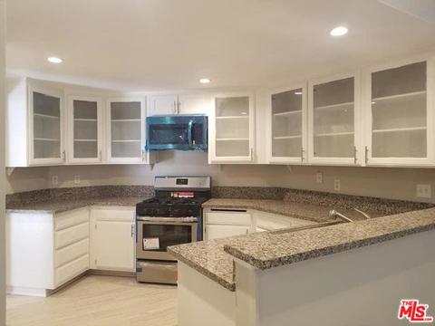 2032 Cape Cod Ln, Palmdale, CA 93550 photo 6