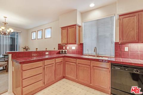 101 Pismo Dr, Carson, CA 90745 photo 9