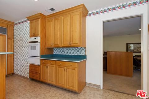 1550 Parway Dr, Glendale, CA 91206 photo 15