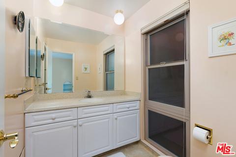 1550 Parway Dr, Glendale, CA 91206 photo 22