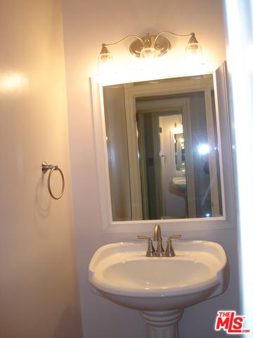 9470 Pellet St, Downey, CA 90241 photo 24