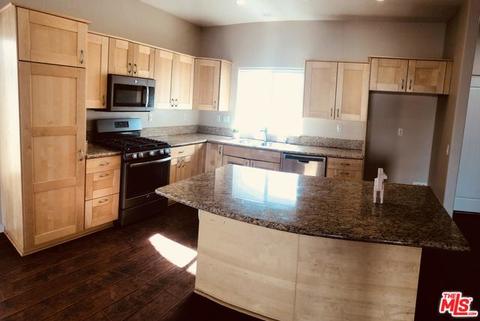 16518 Cajon St, Hesperia, CA 92345 photo 4