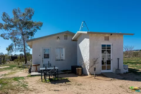 56423 Reche Rd, Landers, CA 92285 photo 18
