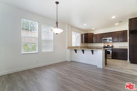 31933 Red Pine Way #79, Temecula, CA 92592 photo 3