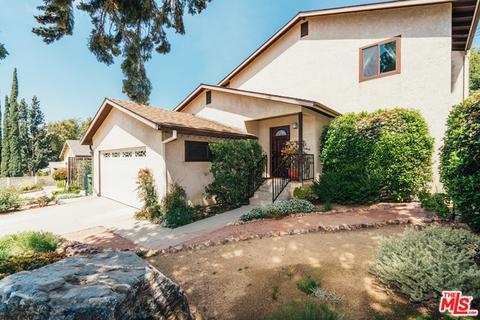 6527 Valmont St, Tujunga, CA 91042 photo 2