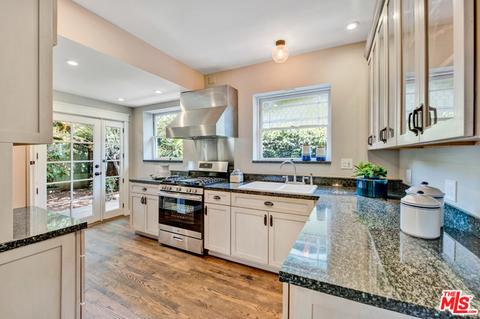 2703 E 2nd St, Long Beach, CA 90803 photo 8