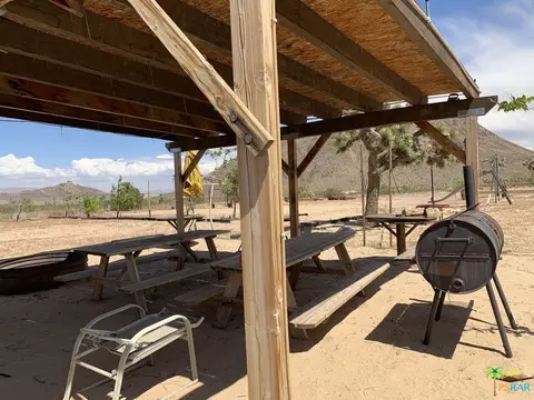 58575 Gerrie Ln, Landers, CA 92285 photo 4