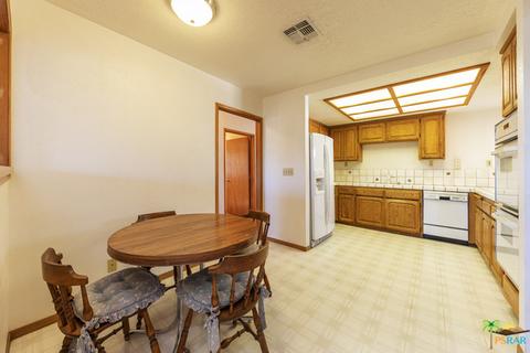 6880 Outpost Rd, Joshua Tree, CA 92252 photo 9