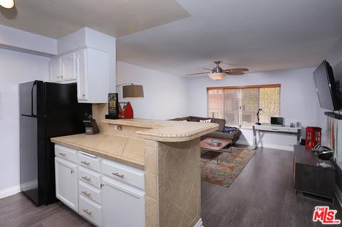2767 E 3rd St #25, Long Beach, CA 90814 photo 3