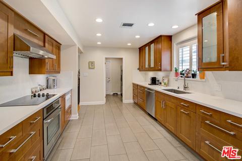20345 Gresham St, Winnetka, CA 91306 photo 10