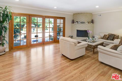 20345 Gresham St, Winnetka, CA 91306 photo 4