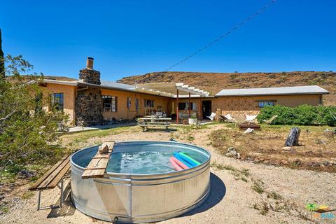 4124 Palm Ave, Yucca Valley, CA 92284 photo 1
