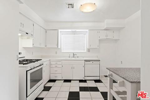 7352 Sylvia Ave, Reseda, CA 91335 photo 7