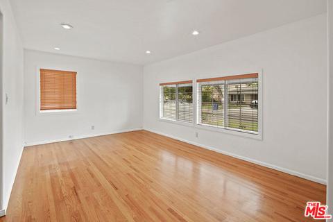 7352 Sylvia Ave, Reseda, CA 91335 photo 6