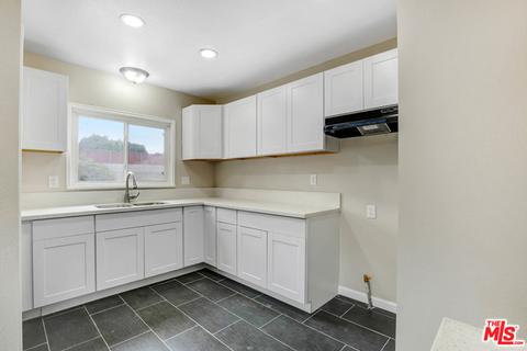 1041 Valencia Dr, Colton, CA 92324 photo 5