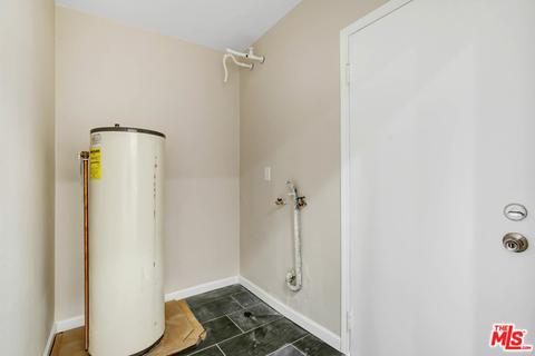 1041 Valencia Dr, Colton, CA 92324 photo 11