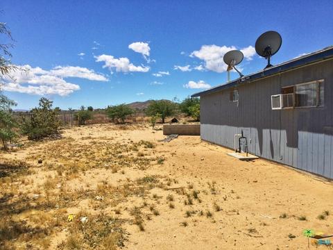 59621 Stearman Rd, Landers, CA 92285 photo 6