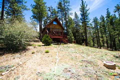 137 Winding Ln, Big Bear City, CA 92314 photo 18