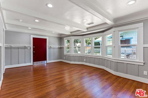 1464 Sunset Ave, Pasadena, CA 91103 photo 3