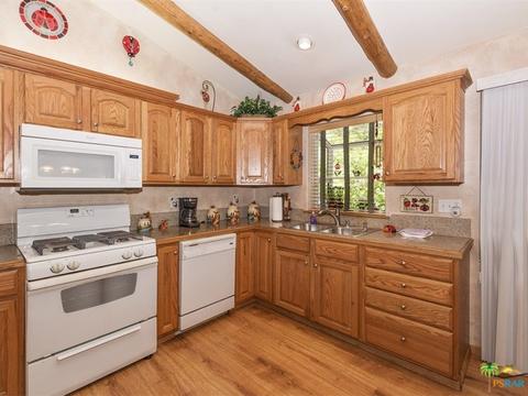 932 Nana Ave, Big Bear City, CA 92314 photo 8