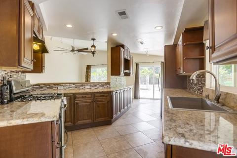 1417 Powell Rd, Oceanside, CA 92056 photo 2