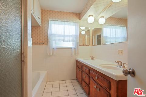 12093 Samoline Ave, Downey, CA 90242 photo 10